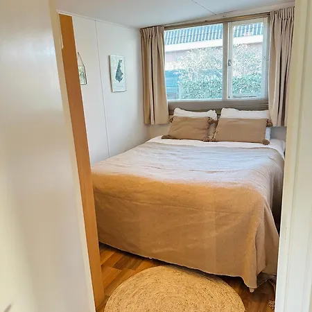 Beleef Strandhuisje 아파트 *