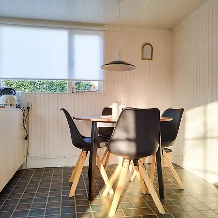 Beleef Strandhuisje דירה